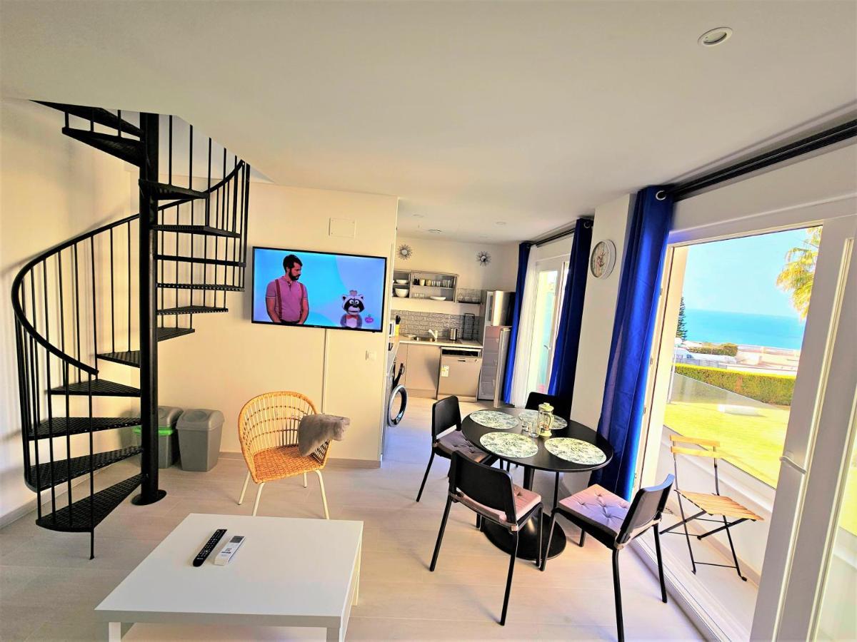 Oceanfront Duplex With A Rooftop Pool And Terrace El Puerto de Santa Maria Luaran gambar