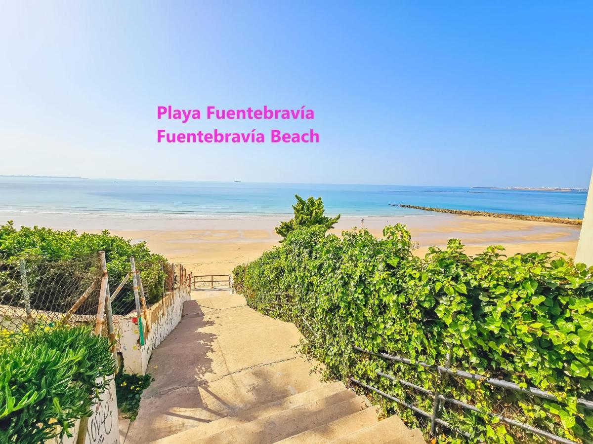 Oceanfront Duplex With A Rooftop Pool And Terrace El Puerto de Santa Maria Luaran gambar